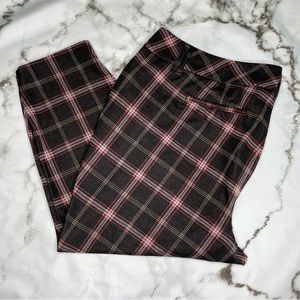 Torrid Plaid cropped pant 26